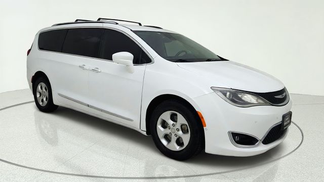 2017 Chrysler Pacifica Touring L Plus White at Community Kia