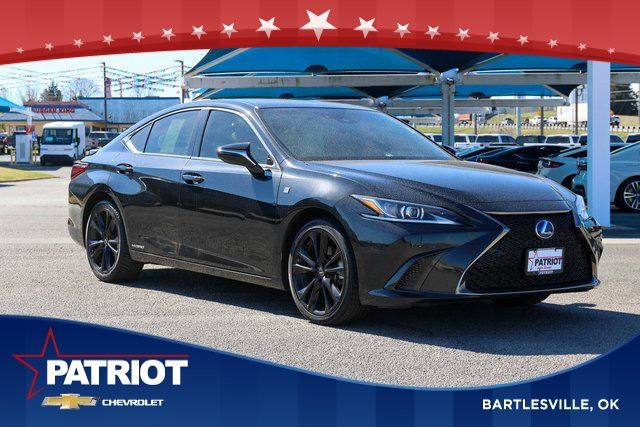 2022 Lexus ES Hybrid 300h F SPORT FWD