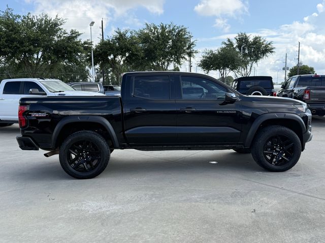 2024 Chevrolet Colorado Trail Boss - 2