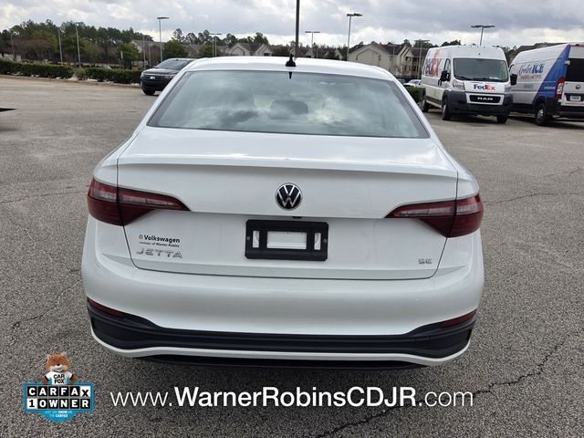 Used 2022 White Volkswagen 1.5T SE image 7