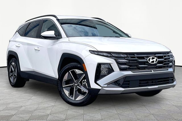 White Pearl 2026 Hyundai Tucson SUV / Crossover Front-Wheel Drive 8-Speed Automatic