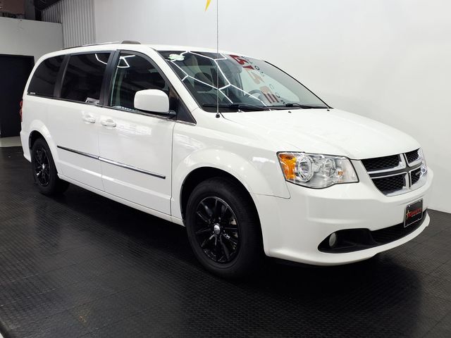 2019 Dodge Grand Caravan SXT - 2