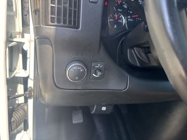 Used 2023 White GMC Work Van image 22