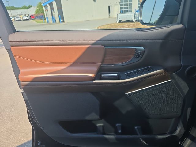 New 2027 Agate Black Metallic Ford MAX King Ranch® image 28