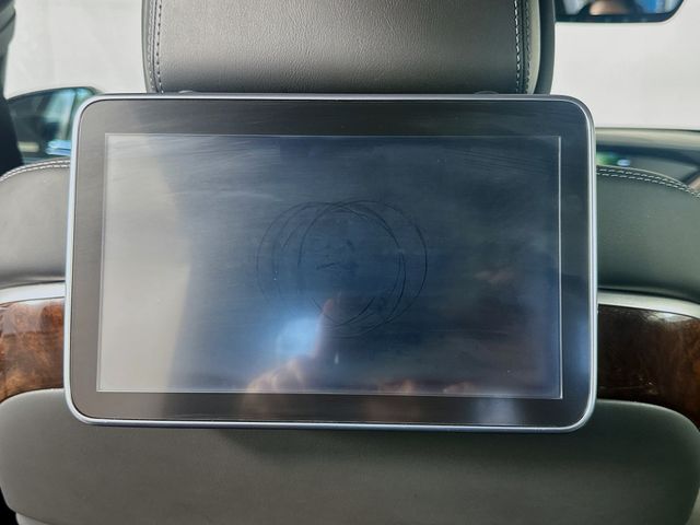 Thumbnail: 2019 Genesis G90 - 27