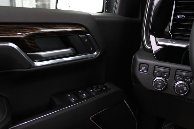 New 2026 White GMC SLE image 13