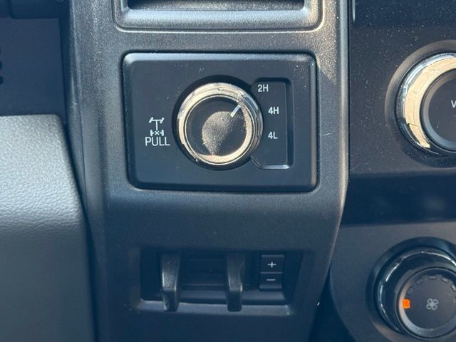 Used 2019 White Ford XL image 14