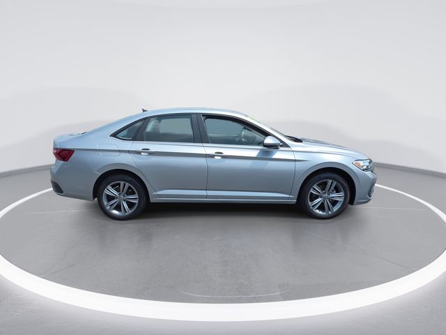 Used 2024 Pyrite Silver Metallic Volkswagen 1.5T SE image 9