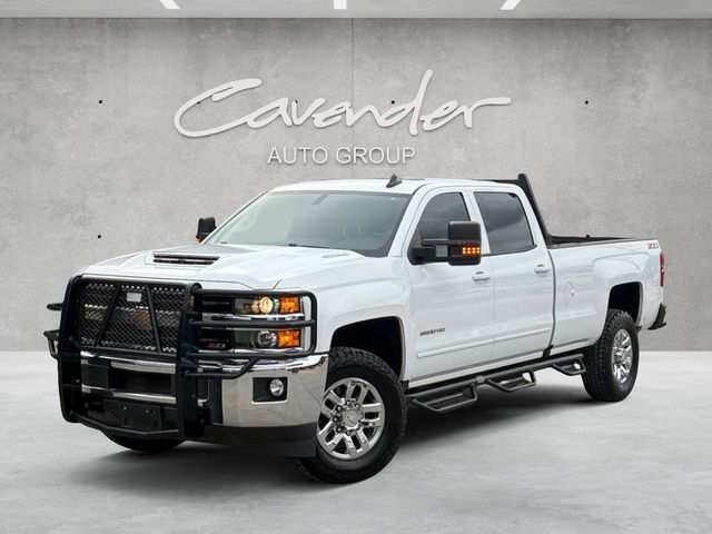Summit White 2018 Chevrolet Silverado 3500HD LT Crew Cab 4WD Pickup Truck Four-Wheel Drive 6-Speed Automatic