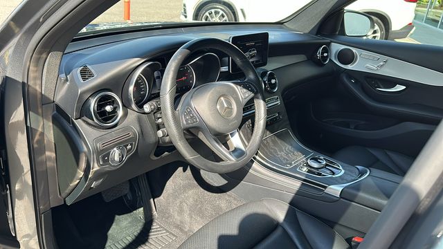 2019 Mercedes-Benz GLC GLC 300 14