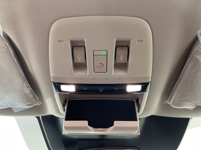 2025 Everest White Pearl Tricoat Nissan Murano SL AWD SUV
