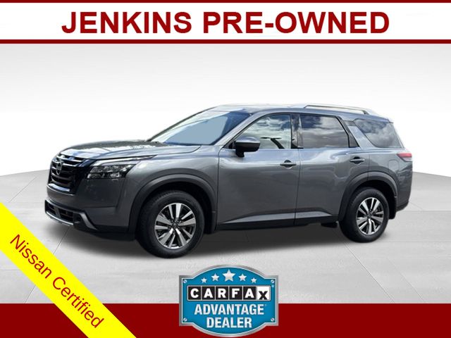 2025 Nissan Pathfinder SL