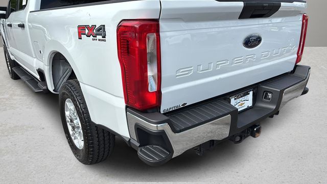 Used 2025 White Ford XLT image 34