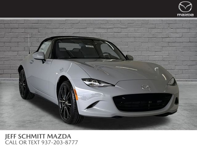 Aero Gray Metallic 2026 Mazda MX-5 Miata Convertible Rear-Wheel Drive 6-Speed Manual