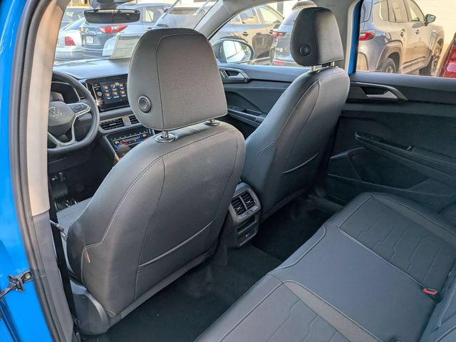 2025 Volkswagen Taos SE Black - Photo 26