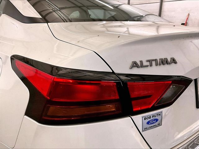 2023 Nissan Altima 2.5 SV White at John Sisson Motors
