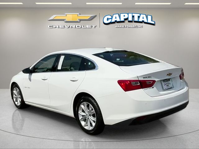 Used 2025 White Chevrolet LT image 3
