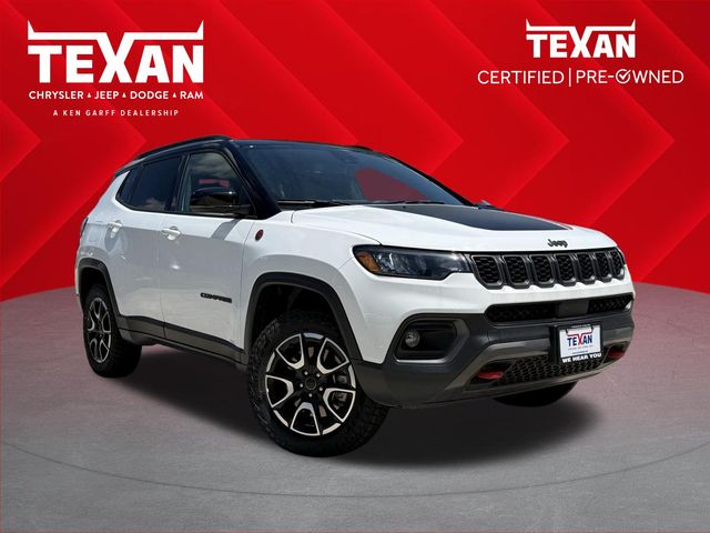 2025 Jeep Compass Trailhawk - 0