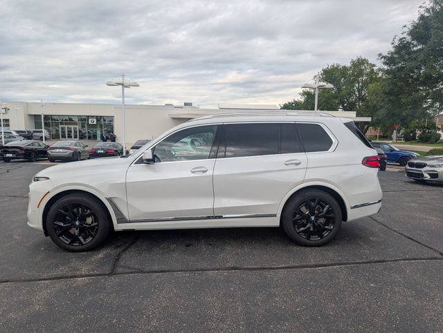 2024 BMW X7 photo 1