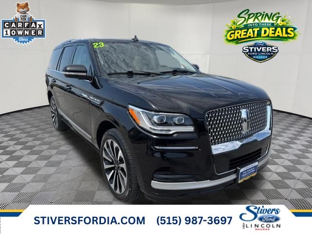 Infinite Black Metallic Clearcoat 2023 Lincoln Navigator Reserve 4WD SUV / Crossover Four-Wheel Drive Automatic