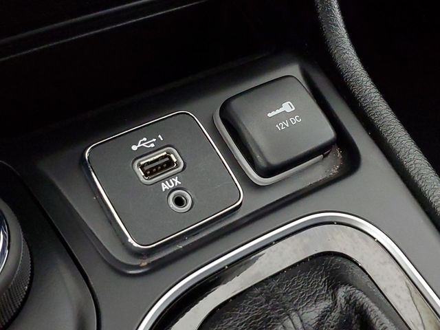 Used 2023 Jeep Cherokee For Sale in Indianapolis, IN