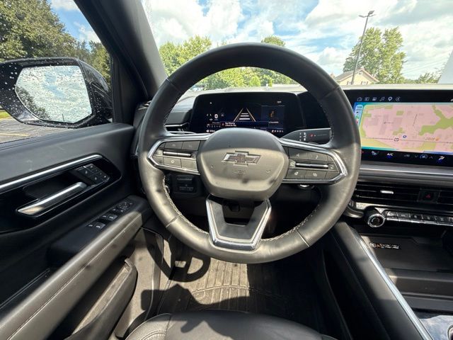 Used 2025 Chevrolet Suburban SUV