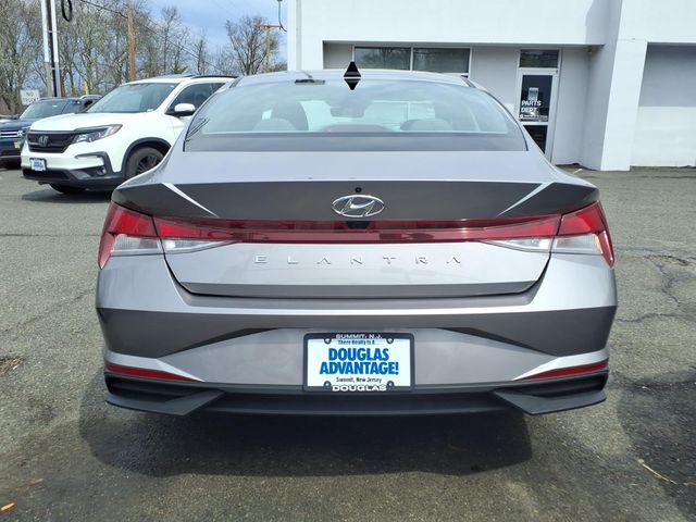 2023 Hyundai Elantra - Image 7