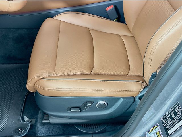 Thumbnail: 2026 Genesis GV70 - 20