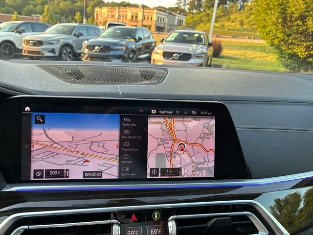 Used 2020 White BMW xDrive40i image 23