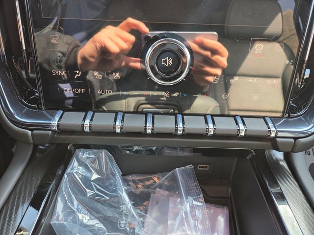 2026 GMC Yukon XL 4WD AT4