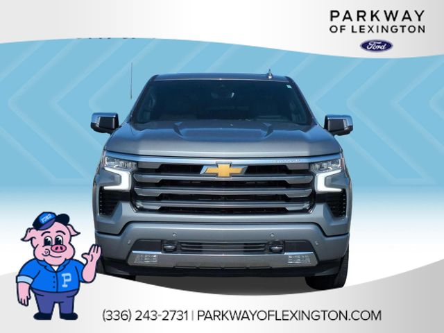 Used 2025 Gray Chevrolet High Country image 8