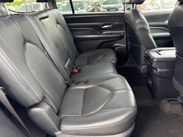 2024 Toyota Grand Highlander Limited - Photo 19