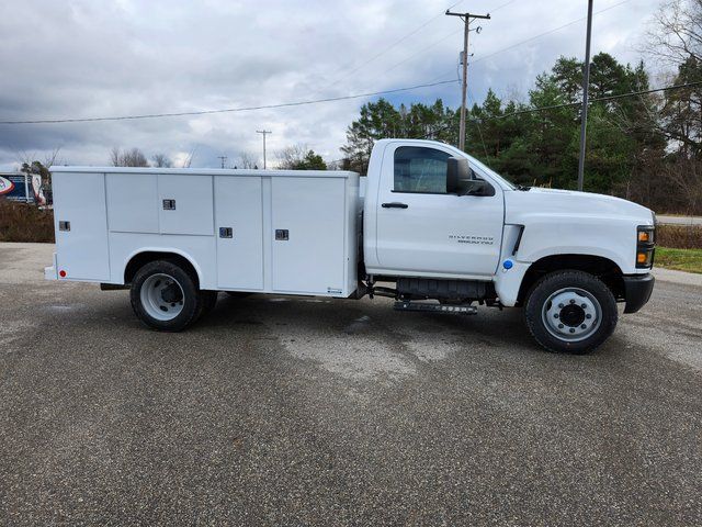 New 2024 Chevrolet Silverado 6500 - photo 1