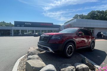 Kelly Nissan of Lynnfield