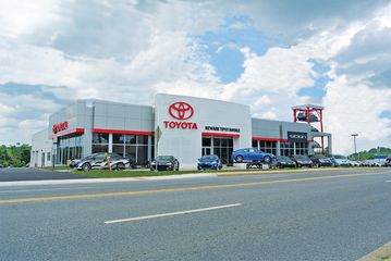Newark Toyota World