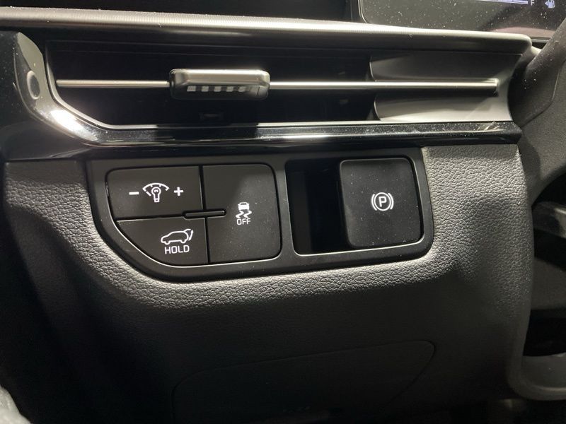 2026 Kia Sportage EX - Photo 23