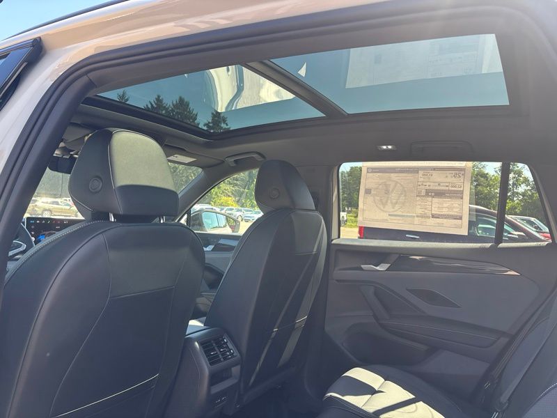 New 2026 Volkswagen Tiguan SUV