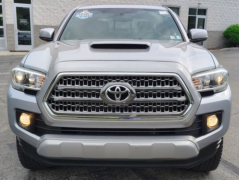 Used 2017 Toyota Tacoma Truck