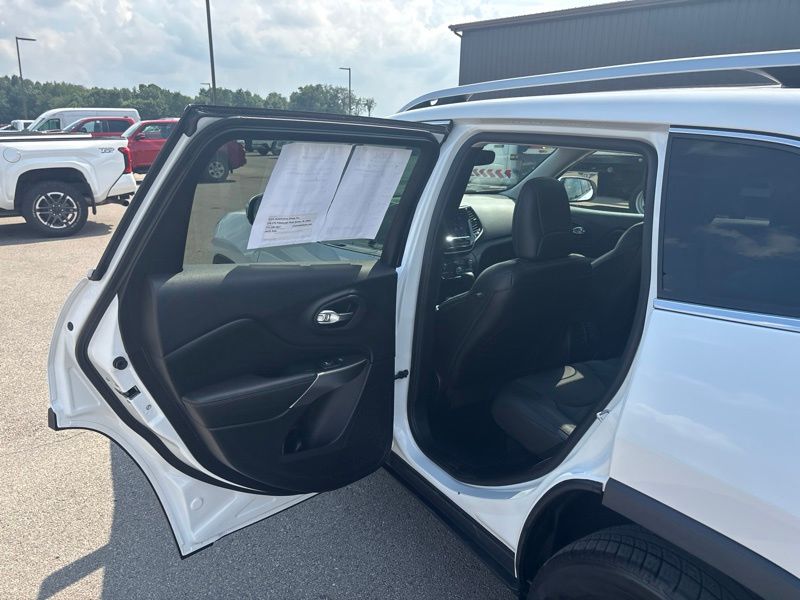 Used 2021 Jeep Cherokee SUV