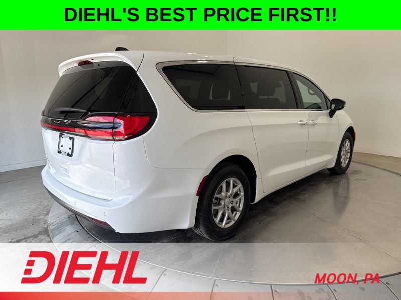 New 2027 Chrysler Pacifica Van