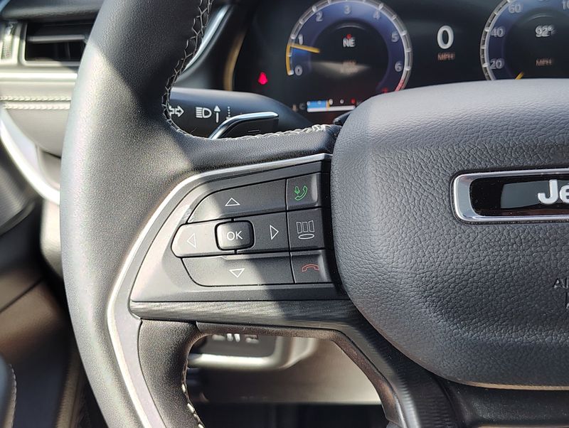 Used 2025 Jeep Grand Cherokee L SUV