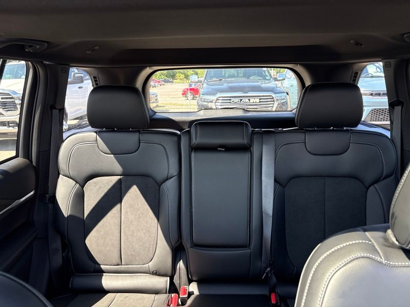 New 2026 Jeep Grand Cherokee SUV