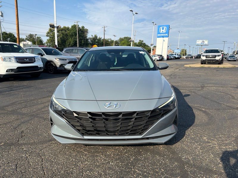 Used 2023 Hyundai Elantra Sedan