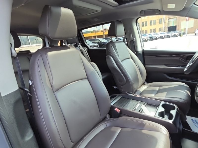 Used 2023 Honda Odyssey Van