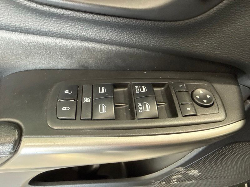 Used 2019 Jeep Cherokee SUV