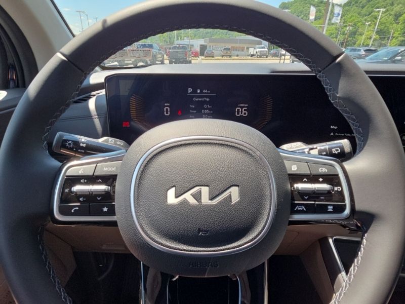 New 2026 Kia Carnival MPV Van