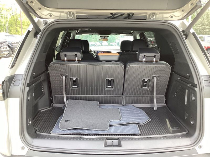 New 2027 Chevrolet Traverse SUV