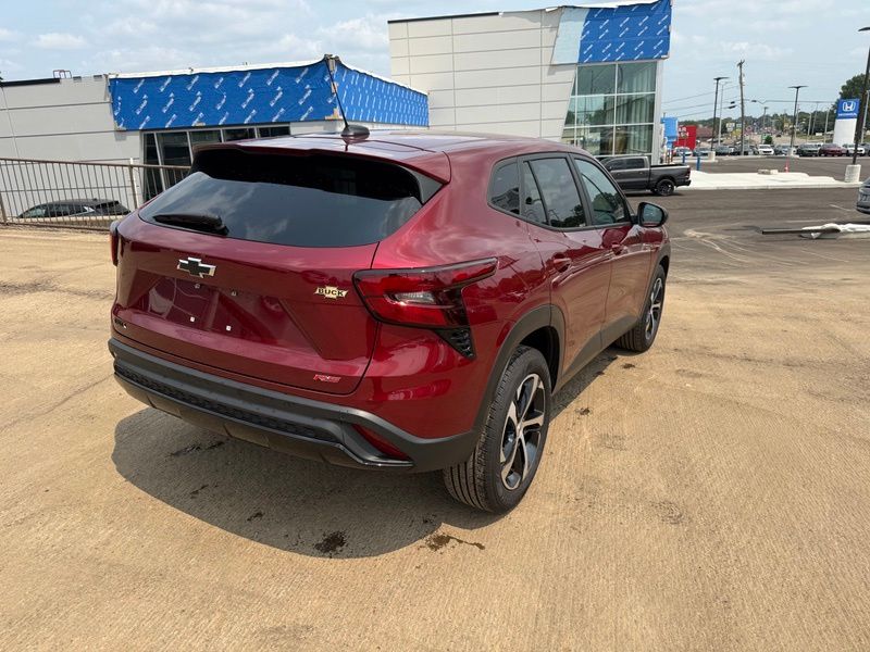 Used 2025 Chevrolet Trax SUV