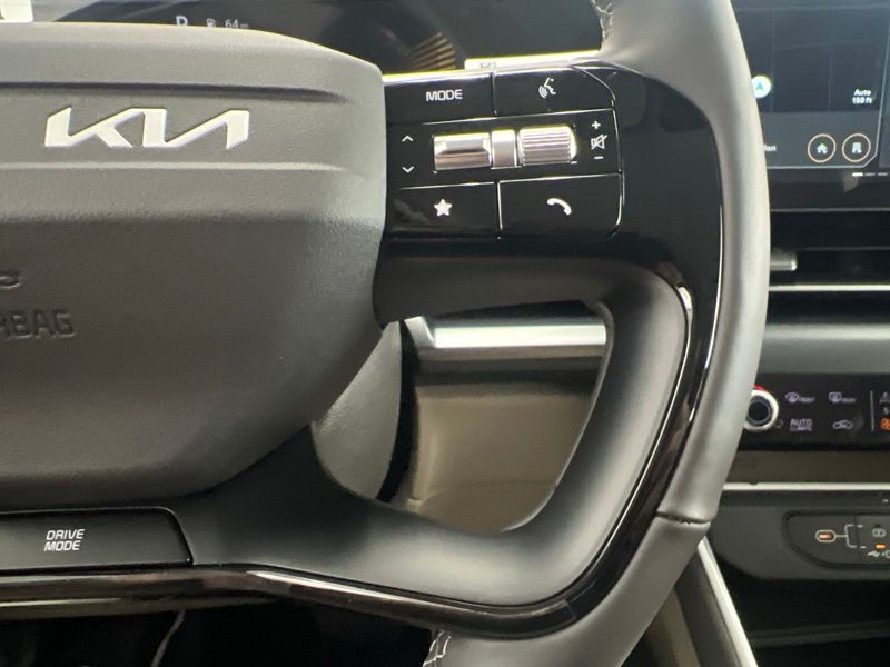 New 2027 Kia Carnival MPV Van