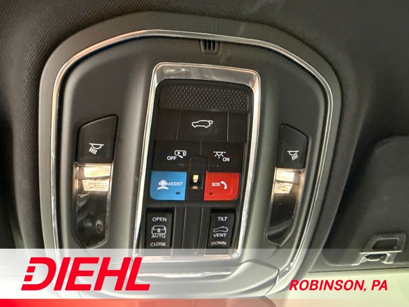 Used 2023 Jeep Grand Cherokee L SUV